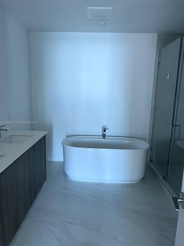 17550 Collins Avenue 1004, Sunny Isles Beach, FL 33160