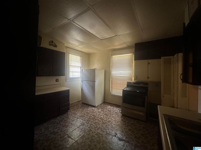 1704 MCMILLON AVENUE SW, Birmingham, AL 35211