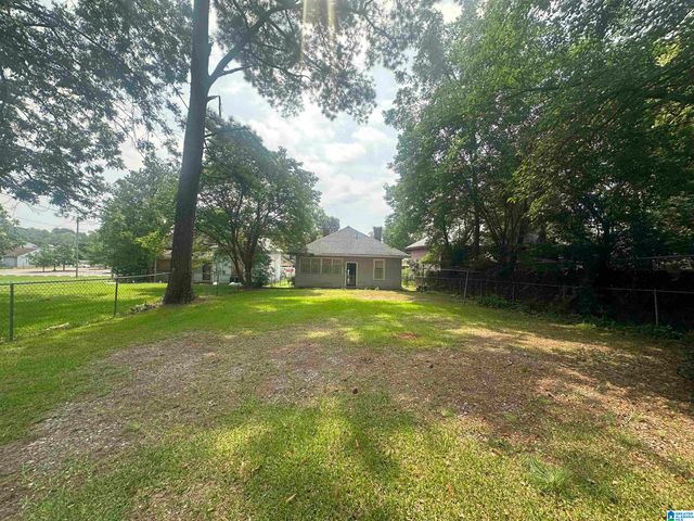 1704 MCMILLON AVENUE SW, Birmingham, AL 35211