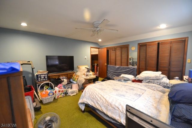 74 Cathedral Ave, Clifton City, NJ 07014
