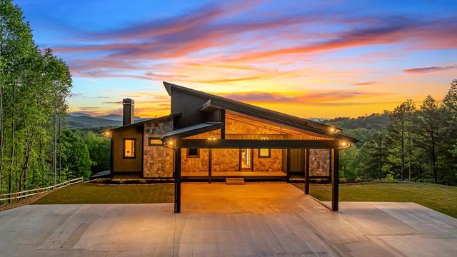896 Locust Lane, Morganton, GA 30560