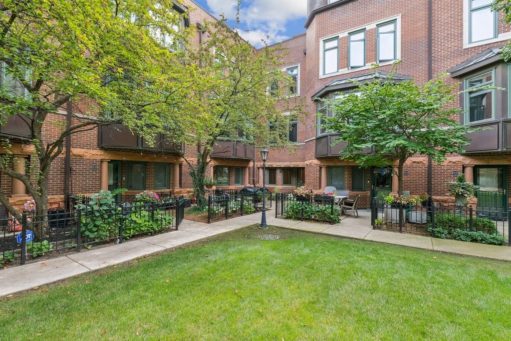 1351 W Altgeld Street 4I, Chicago, IL 60614 — exterior