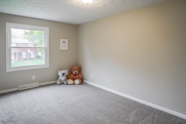 4654 Beverly Avenue NE, Canton, OH 44714