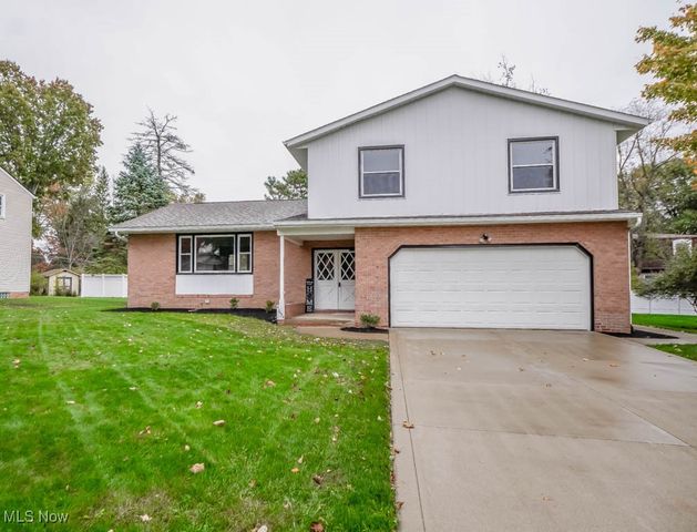 4654 Beverly Avenue NE, Canton, OH 44714