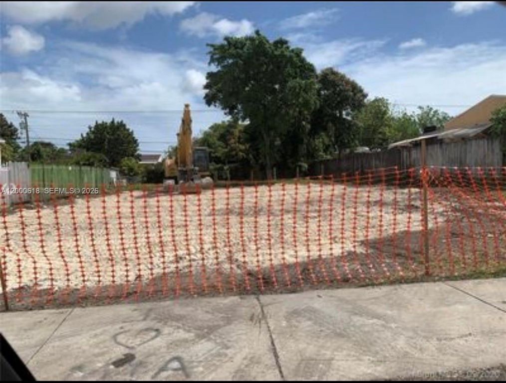 601 SW 44th Court, Miami, FL 33134