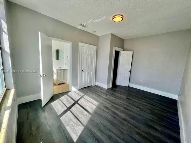 301 SW 10th Avenue 1, Miami, FL 33130