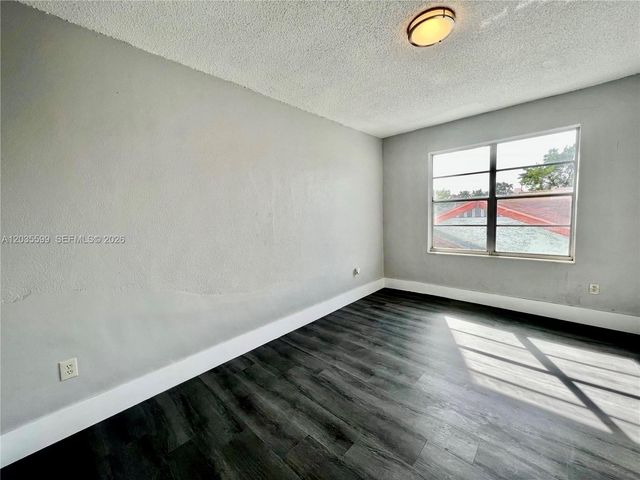 301 SW 10th Avenue 1, Miami, FL 33130
