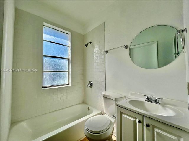 301 SW 10th Avenue 1, Miami, FL 33130