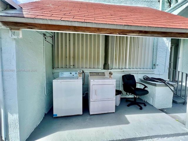 301 SW 10th Avenue 1, Miami, FL 33130