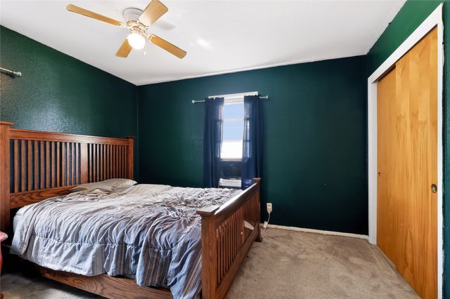 602 E 24th Street S, Newton, IA 50208