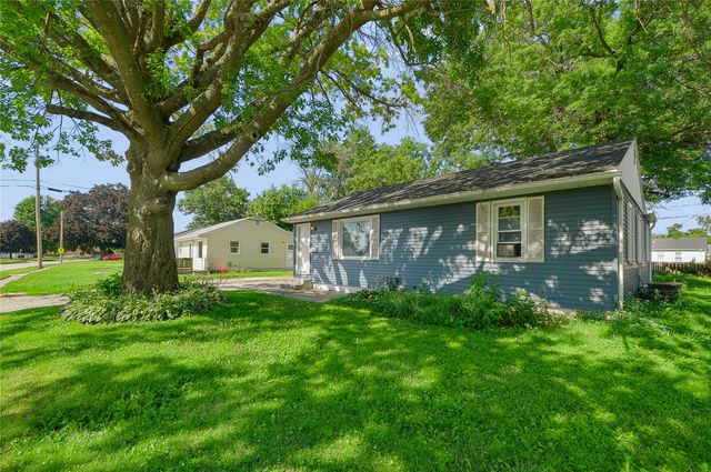 602 E 24th Street S, Newton, IA 50208