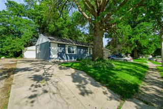 602 E 24th Street S, Newton, IA 50208