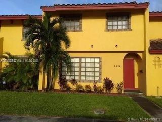 2624 NW 47th Ter 1105, Lauderdale Lakes, FL 33313