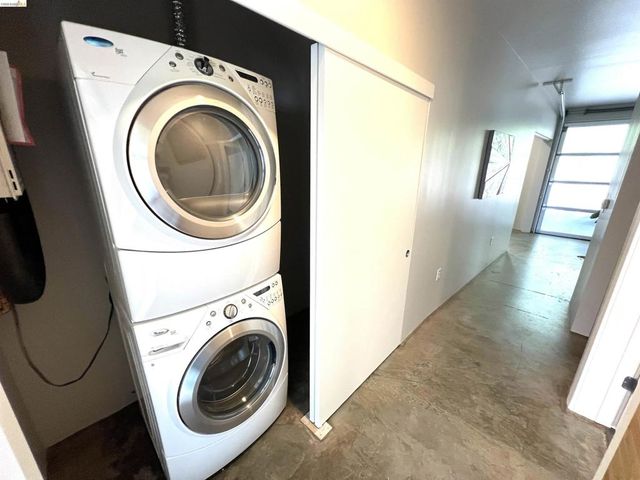 1253 Pine St, Oakland, CA 94607