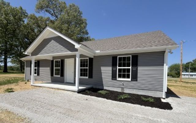 74 Six Mile Board Rd, Winchester, TN 37398
