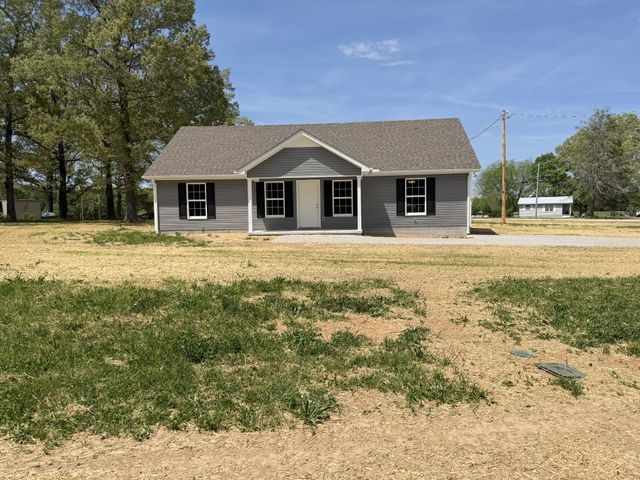 74 Six Mile Board Rd, Winchester, TN 37398