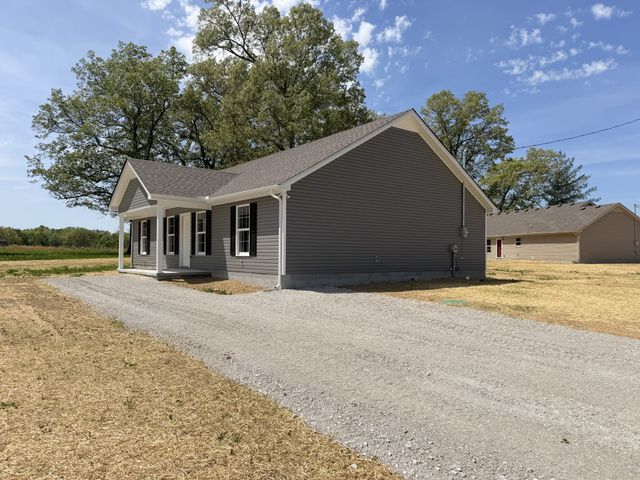 74 Six Mile Board Rd, Winchester, TN 37398