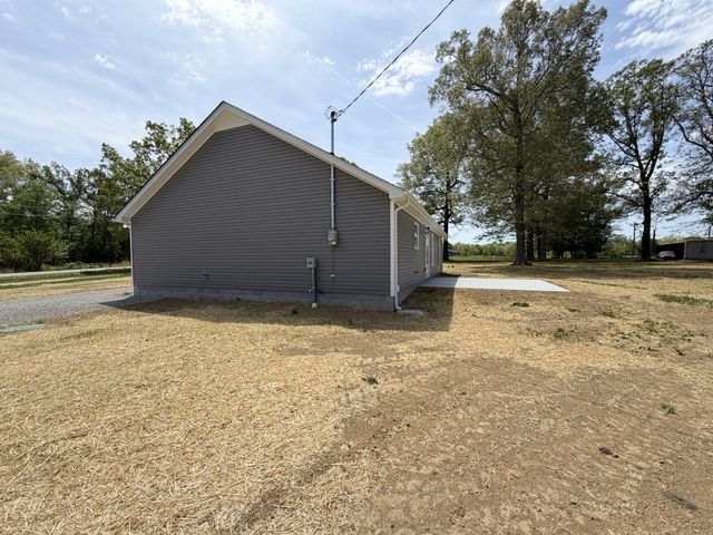 74 Six Mile Board Rd, Winchester, TN 37398