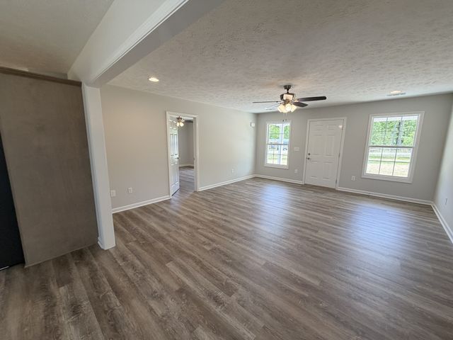 74 Six Mile Board Rd, Winchester, TN 37398
