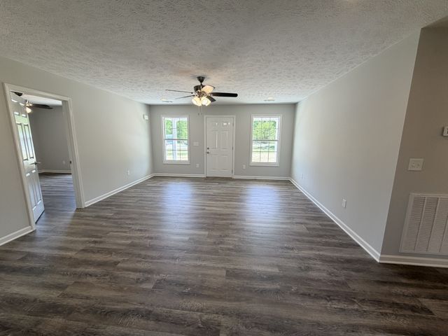 74 Six Mile Board Rd, Winchester, TN 37398