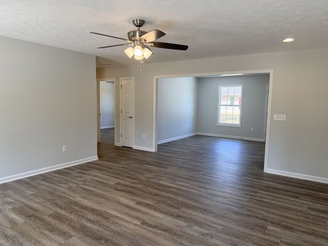 74 Six Mile Board Rd, Winchester, TN 37398