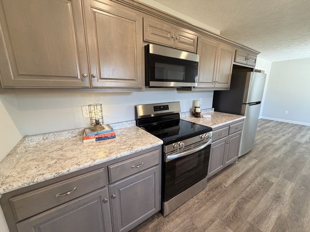 74 Six Mile Board Rd, Winchester, TN 37398