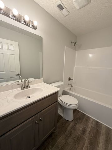 74 Six Mile Board Rd, Winchester, TN 37398