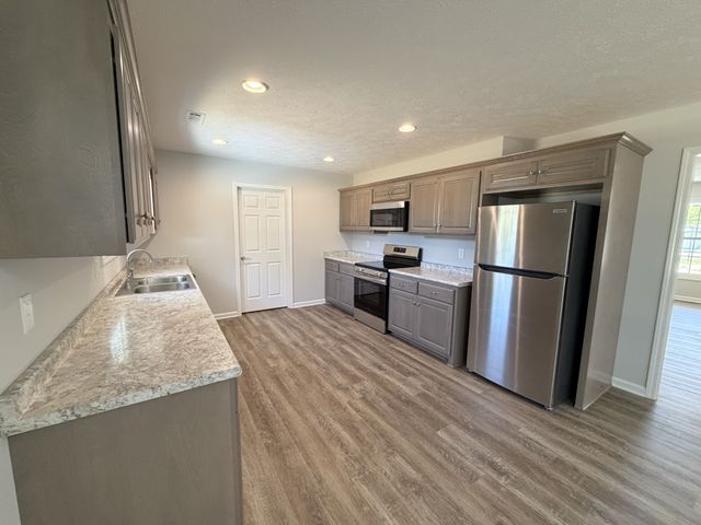 74 Six Mile Board Rd, Winchester, TN 37398