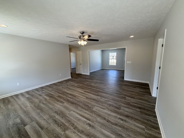 74 Six Mile Board Rd, Winchester, TN 37398