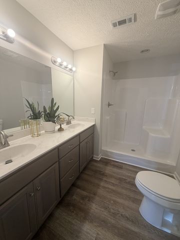 74 Six Mile Board Rd, Winchester, TN 37398