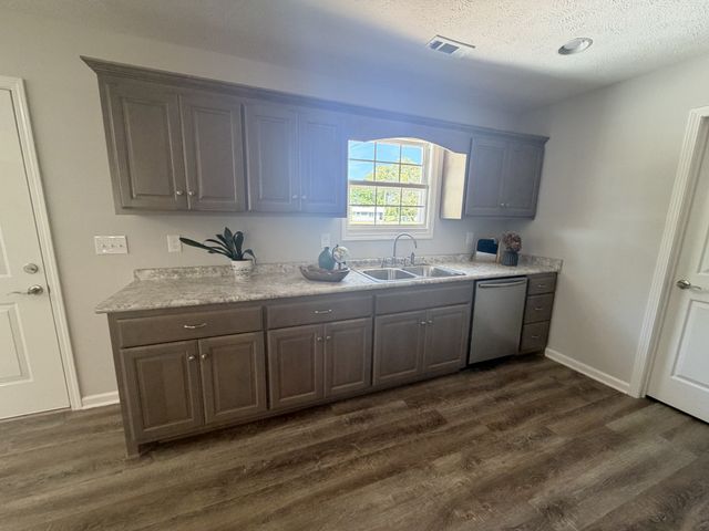 74 Six Mile Board Rd, Winchester, TN 37398