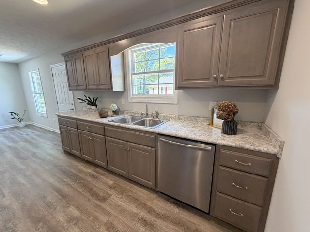 74 Six Mile Board Rd, Winchester, TN 37398