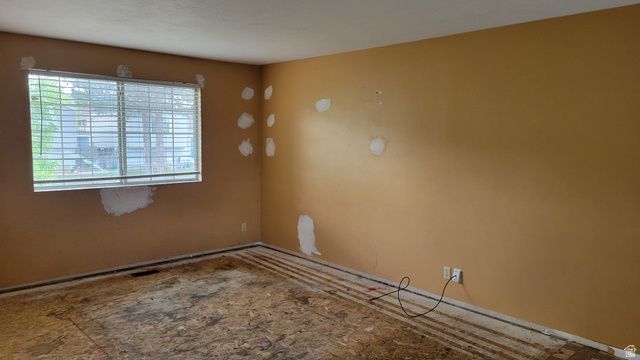 6242 W MILDEN LN, Salt Lake City, UT 84128