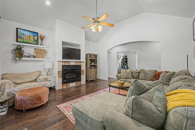 432 Hunter Allen Drive, Springdale, AR 72764