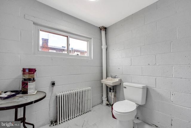 29 COLLEGE AVE, Upper Darby, PA 19082