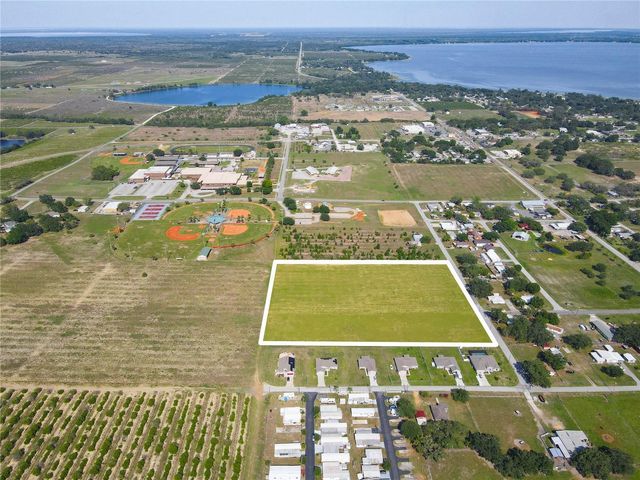 360 SWINGLE Street, Frostproof, FL 33843