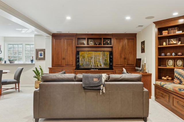 5325 Wooddale Avenue, Edina, MN 55424