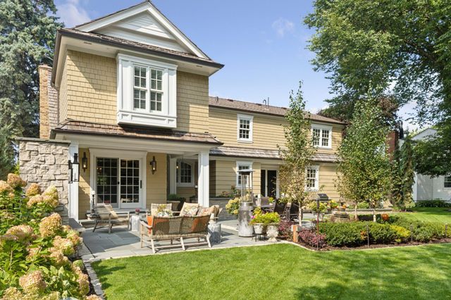 5325 Wooddale Avenue, Edina, MN 55424