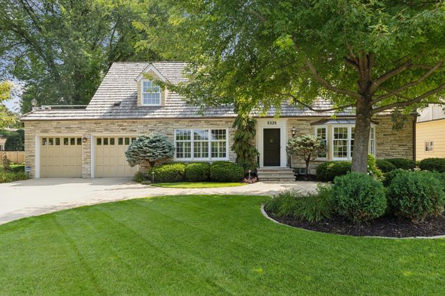 5325 Wooddale Avenue, Edina, MN 55424