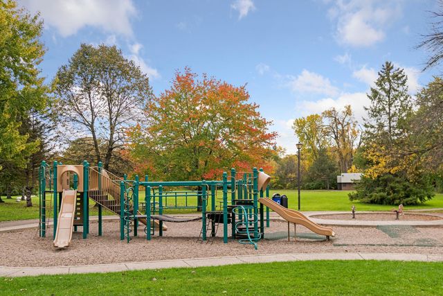 5325 Wooddale Avenue, Edina, MN 55424