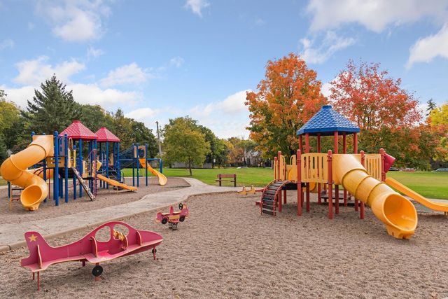 5325 Wooddale Avenue, Edina, MN 55424