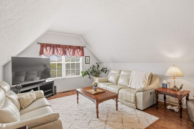 722 Olde Mill Drive, Westerville, OH 43082