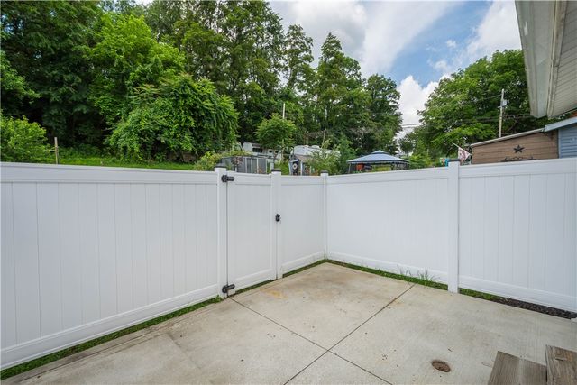 412 Grant Street, Centerville, PA 15358