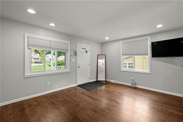 412 Grant Street, Centerville, PA 15358