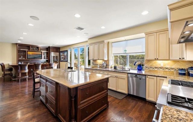 14 Pembroke Ln, Laguna Niguel, CA 92677