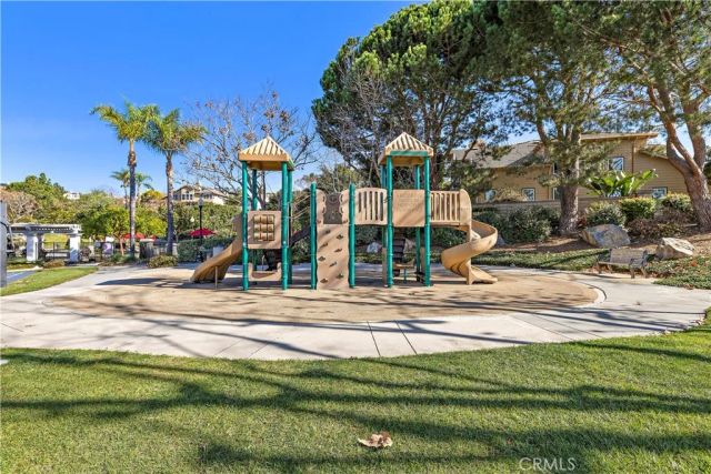 14 Pembroke Ln, Laguna Niguel, CA 92677