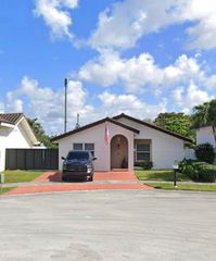 8121 SW 136th Pl 8121, Miami, FL 33183