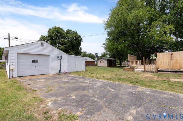 7327 Hunterbrook Dr, Mechanicsville, VA 23111