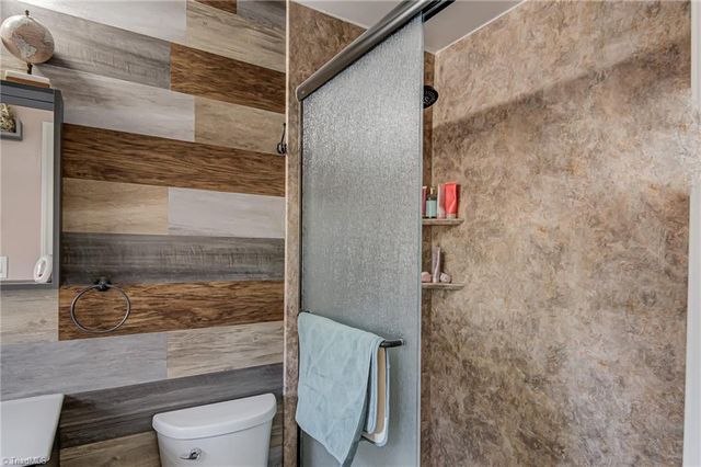 2945 Poinsetta Drive, Winston-salem, NC 27107