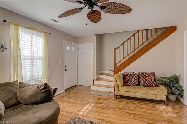 2945 Poinsetta Drive, Winston-salem, NC 27107